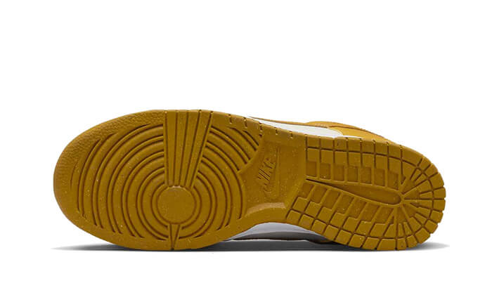NIKE DUNK LOW NEXT NATURE LIGHT CURRY