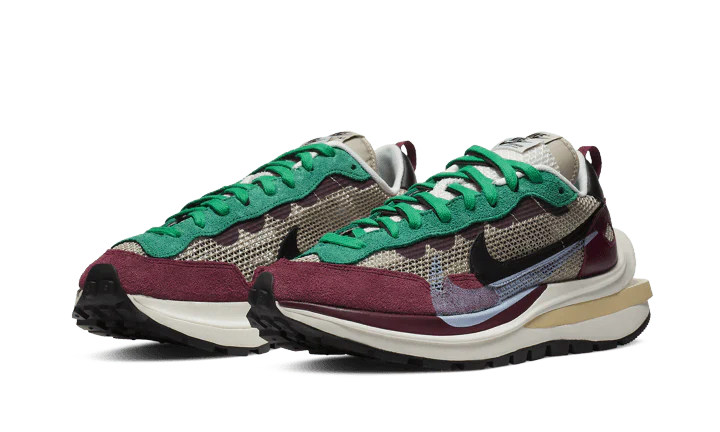 Nike Vaporwaffle Sacai Villain Red Neptune Green