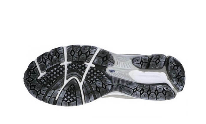 2002R Gore-Tex Light Grey