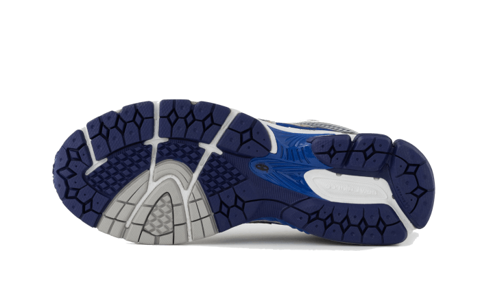860 V2 Aime Leon Dore Blue